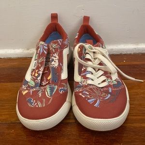 BRAND NEW WOMENS VANS